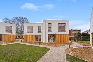 Ontdek dit exclusieve nieuwbouwproject met zeven stijlvolle woningen, rustig gelegen in een groene, autoluwe omgeving vlak bij Mechelen. De...