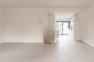 PRACHTIG TRIPLEX-APPARTEMENT IN RECENTE RESIDENTIE TE OOSTENDE.In de rustige Zwaluwenstraat te Oostende, op wandelafstand van winkels, openbaar...