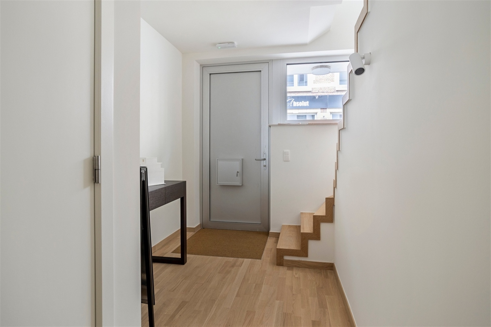 Multifunctionele stadswoning met tuin - foto 4