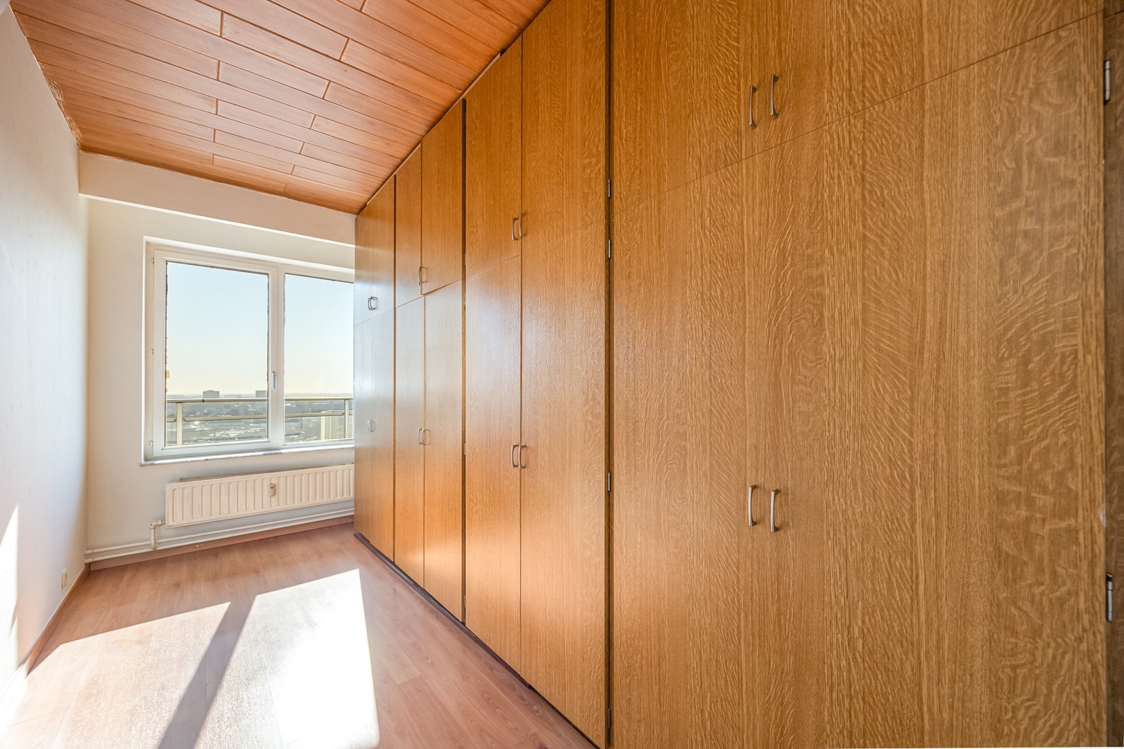 Lichtrijk appartement met panoramisch uitzicht - foto 5