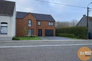 OPWIJK - Op een centrale ligging langs de Steenweg op Dendermonde bevindt zich dit mooie perceel bouwgrond van 529 m², ideaal voor wie een...