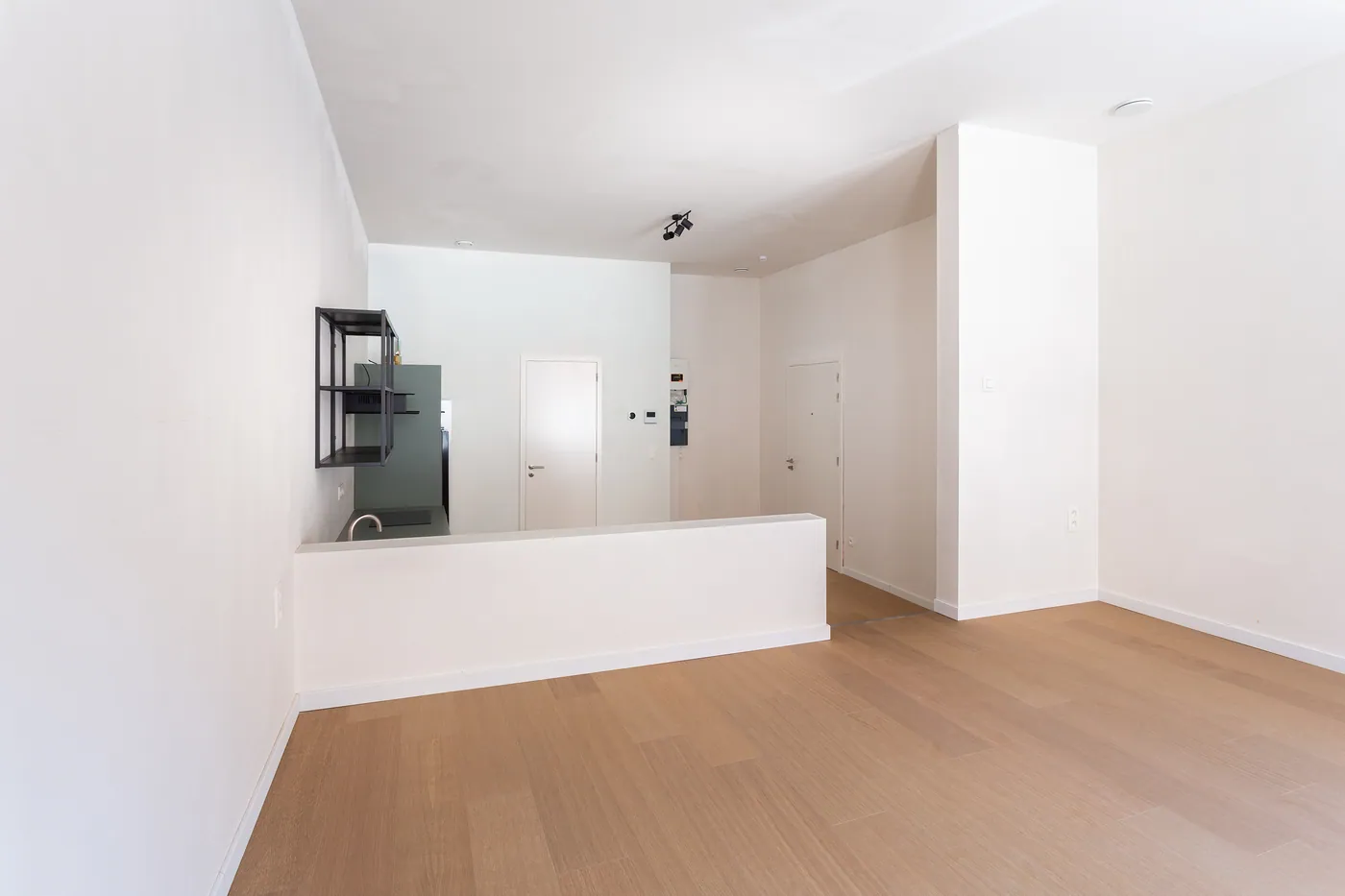 Trendy new-build studio in prime location at Den Dam - photo 3