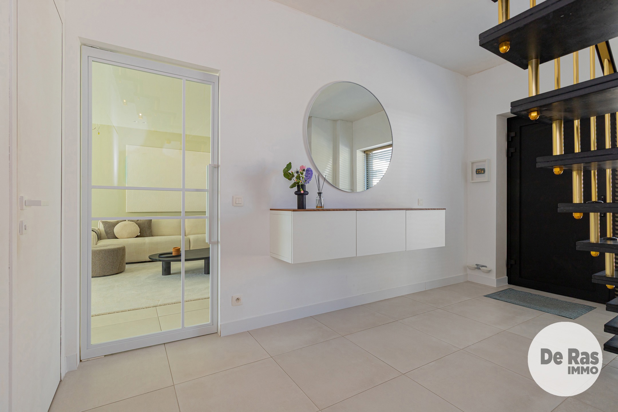 WICHELEN - Exclusief gerenoveerde woning met 4 slaapkamers - foto 4