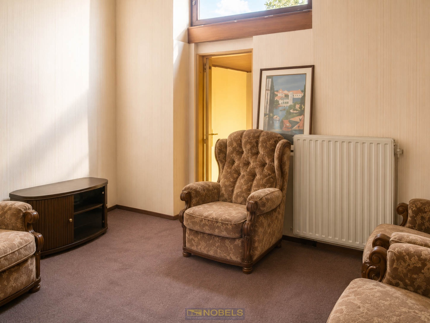 Te koop, grote burgerwoning met ruim leefvolume in centrum Ronse - foto 4