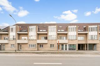 Dit duplex appartement (tweede en derde verdieping) is ideaal voor zelfbewoning of als investering. Het appartement bevindt zich op een...