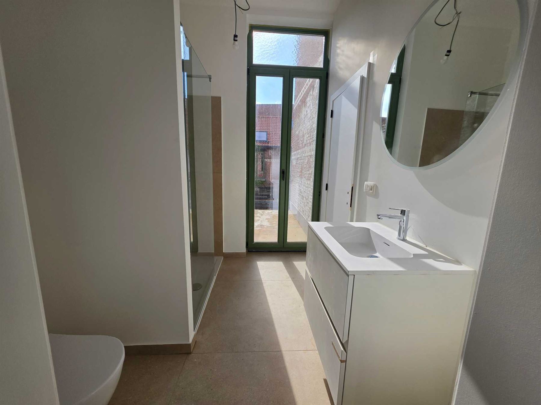 Volledig gerenoveerd appartement met 1 slaapkamer, balkon en terras nabij Zurenborg - foto 5