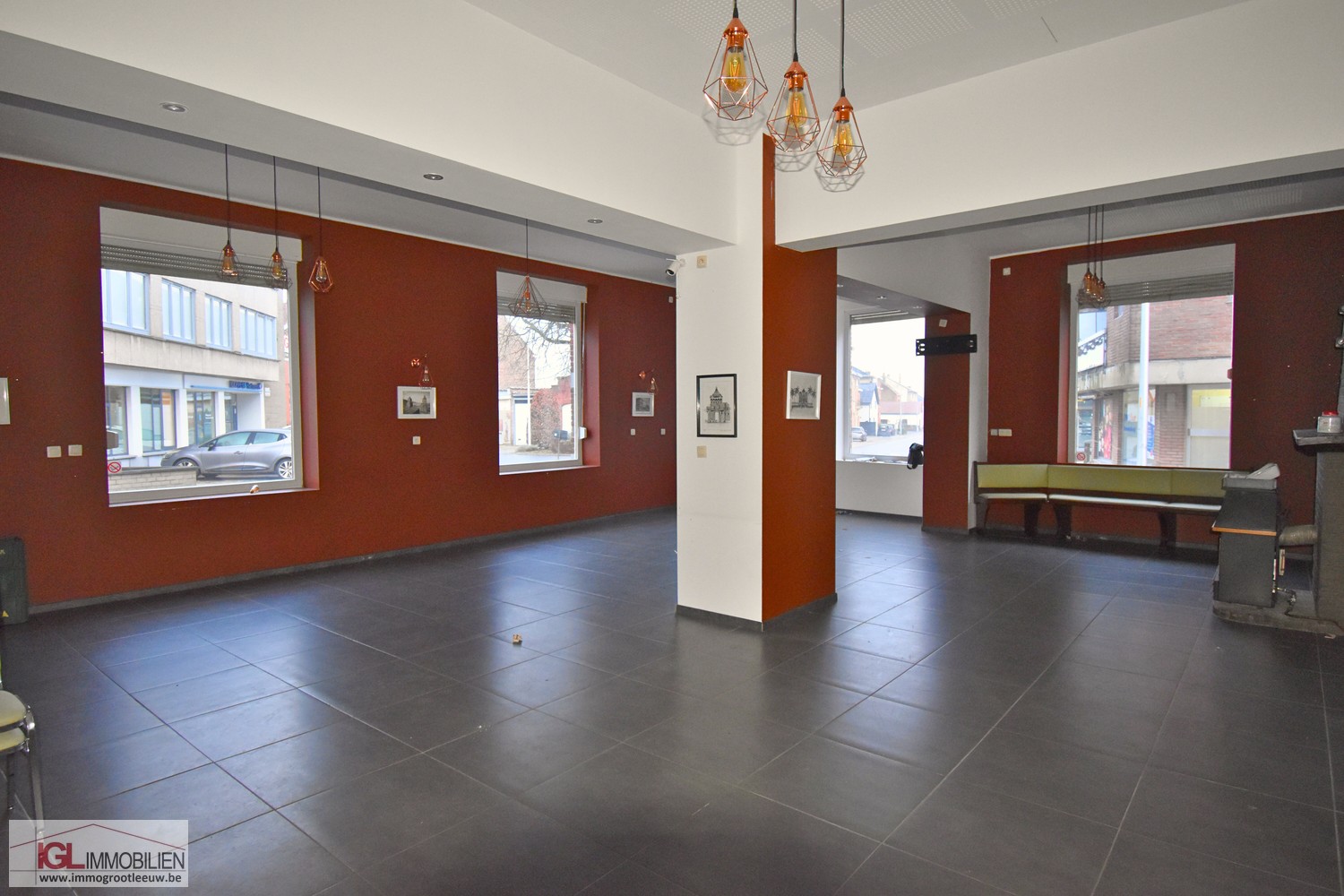 Local commercial avec appartement à vendre à Sint-Pieters-Leeuw - photo 3