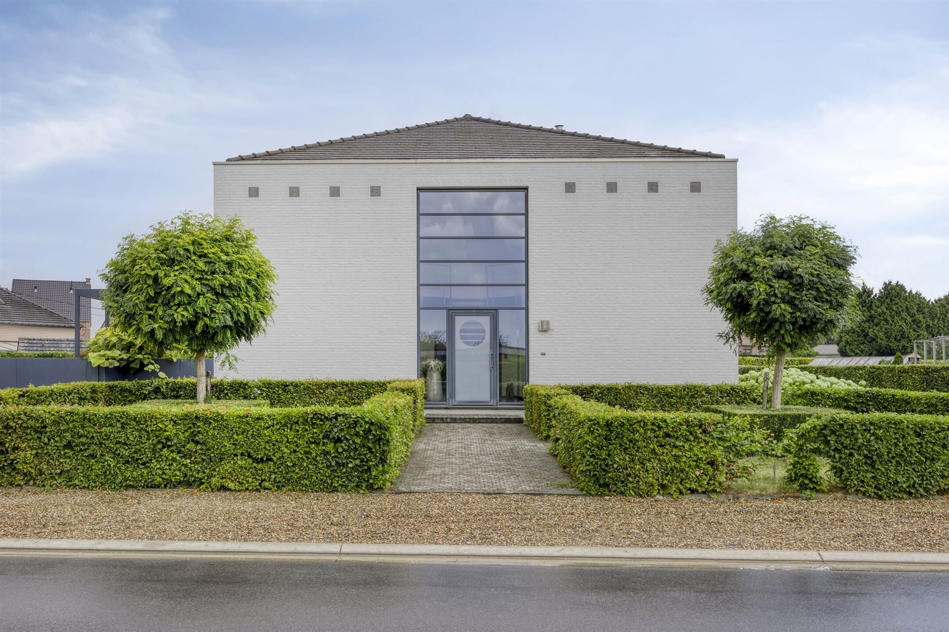 Ruime gezinswoning met 4 slaapkamers en 2 badkamers - foto 1