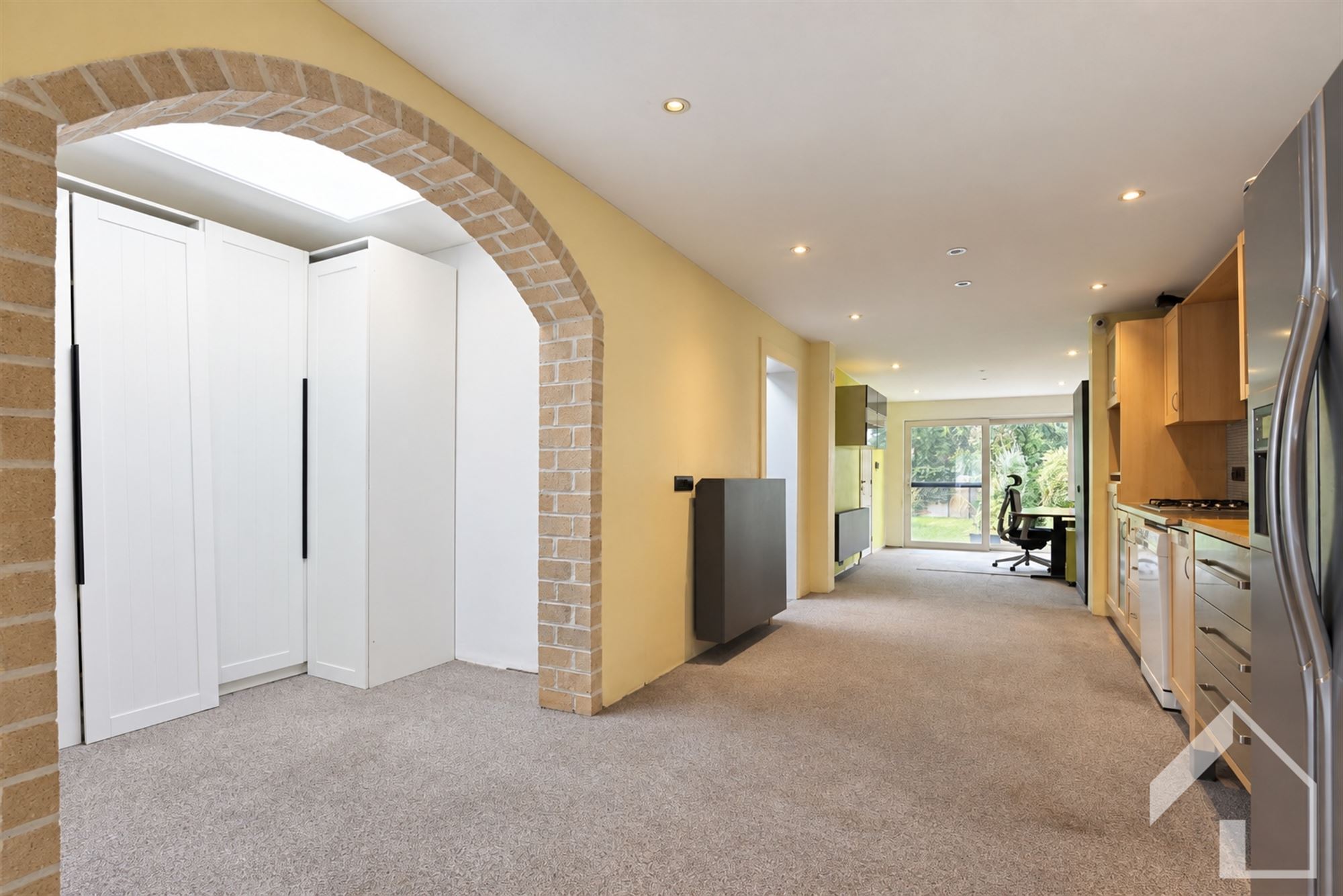 Gezellige woning met 2 slaapkamers en een ruime tuin - foto 4