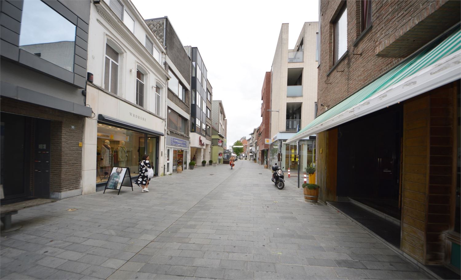 Commercial à louer à Beveren-Kruibeke-Zwijndrecht - photo 3