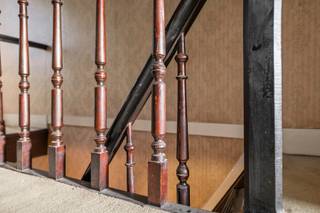 In een groene, residentiële buurt met het geliefde park Rivierenhof en alle dagelijkse voorzieningen slechts op een steenworp afstand, ontdek je...