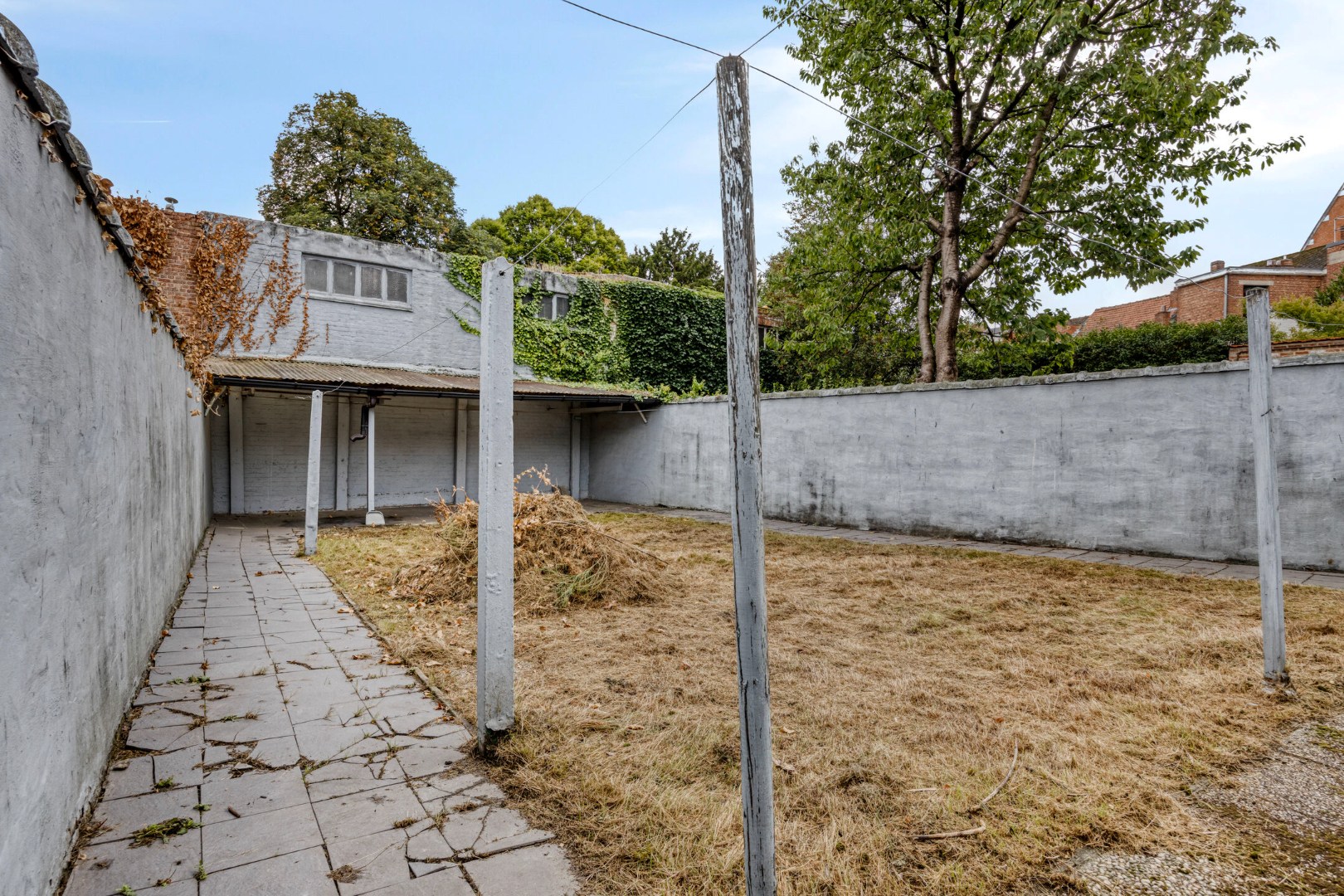 Ruime woning met 5/6 slaapkamers en ruime stadstuin in het centrum van Herentals ! - foto 3