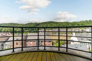 5100 NAMUR, Boulevard de la Meuse 81 bte I5.1Au 5ème étage d'une copropriété, dans une rue calme donnant sur la Meuse, cet penthouse de ± 200 m²...