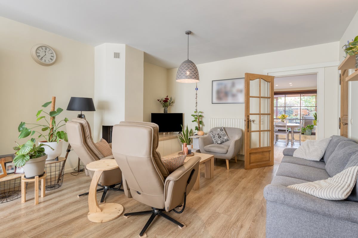 Maison prête à déménager avec jardin confortable à vendre à Roeselare - photo 3