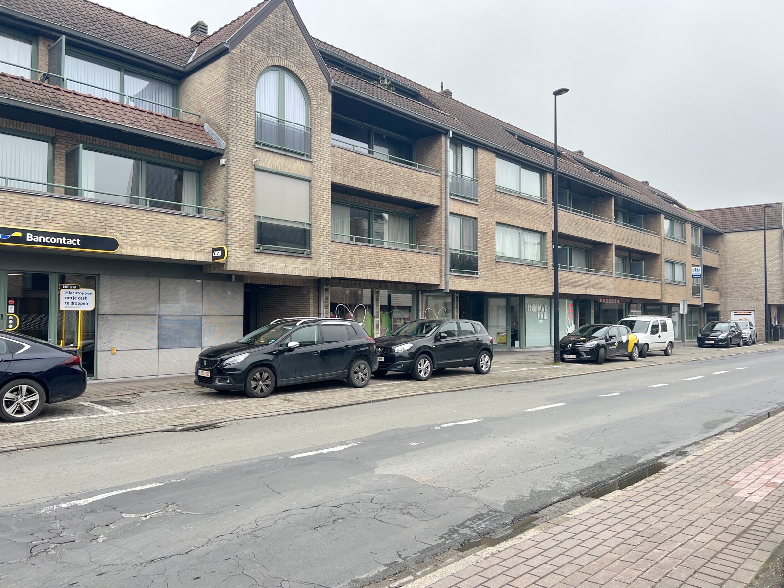 Ruim appartement met 2 slaapkamers, terras en garage - foto 1