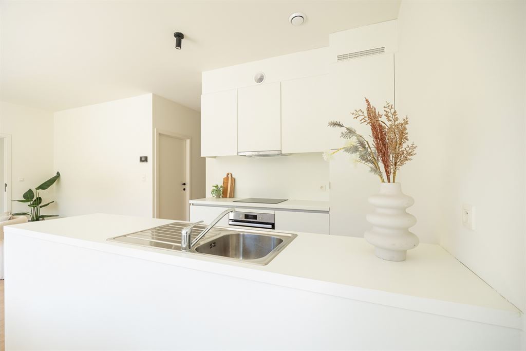 Nieuwbouw gelijkvloersappartement met tuin - foto 5