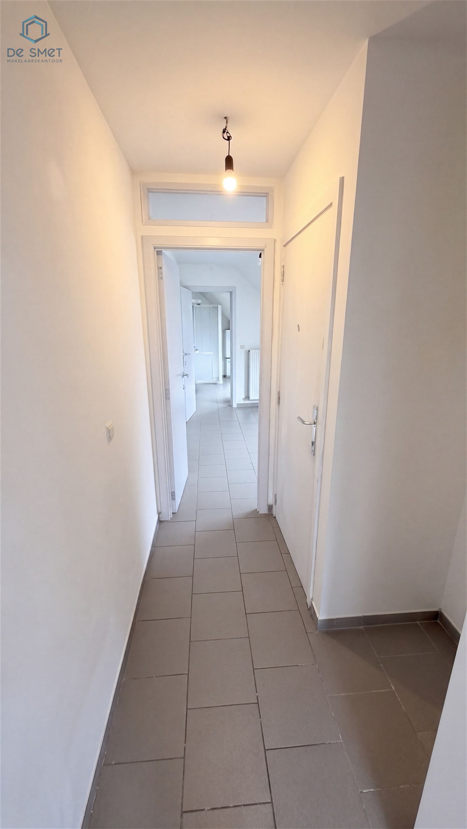 APPARTEMENT À RAFRAÎCHIR/BIEN LOCATIF AU CENTRE DE GERAARDSBERGEN À VENDRE - photo 5