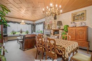 Verzorgde gezinswoning, op een knap perceel van 990 m², gunstig gelegen op fietsafstand van het landelijke dorpscentrum van Onze -Lieve-Vrouw...