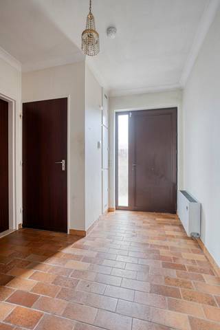 Deze bungalow ligt op een toplocatie in Heverlee, vlakbij Imec, Gasthuisberg en KULeuven. De woning heeft een bestaand volume van 123...