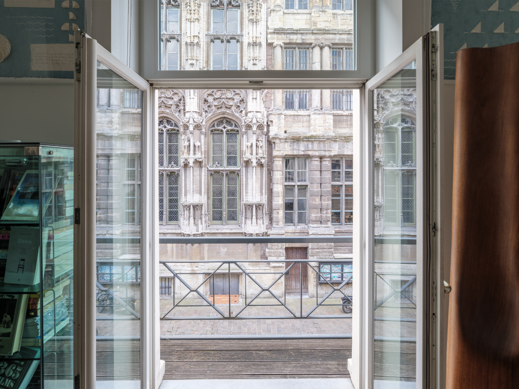 Karaktervol herenhuisappartement met terras en zicht op het stadhuis - foto 5