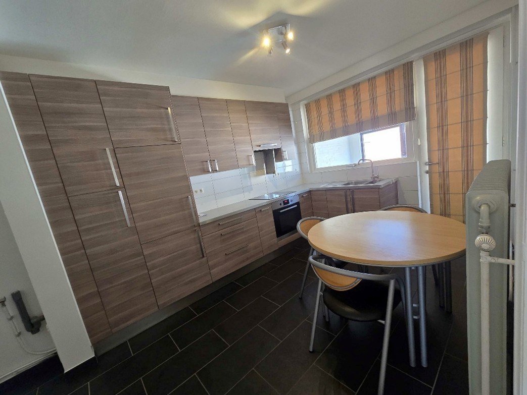 GEZELLIG APPARTEMENT 2DE VERDIEP RECHTS: - foto 5