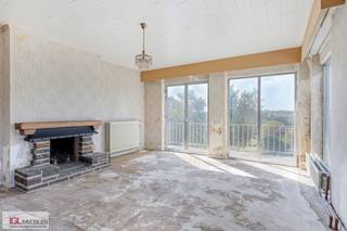 Gelegen op de tweede verdieping van een kleinschalig gebouw zonder lift vindt u dit lumineus appartement met veel potentieel. Dit appartement is...