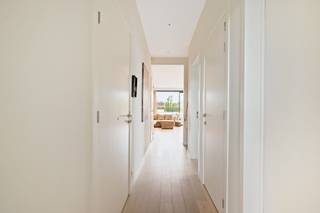 Dit prachtig, instapklaar appartement  bevindt zich op de eerste verdieping vlakbij het centrum van Kapellen en Brasschaat. Winkels, scholen en...