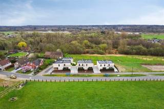 Uitgevend op natuurgebied, nabij de dorpskern van het landelijke Korbeek-Dijle en het historisch centrum van Leuven, met een perfecte verbinding...