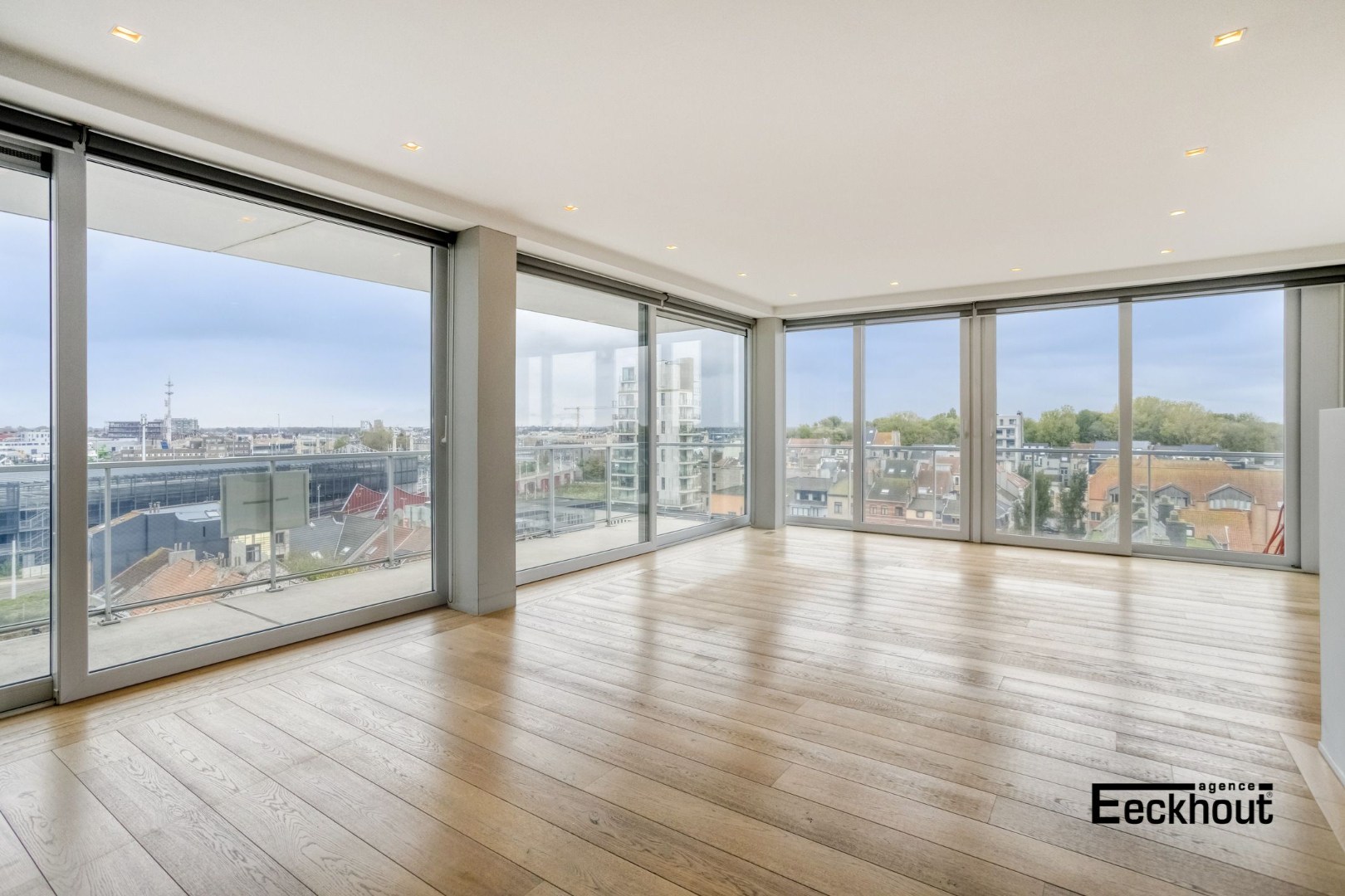 Modern appartement met groot terras en prachtig open zicht in centrum van Oostende - foto 2