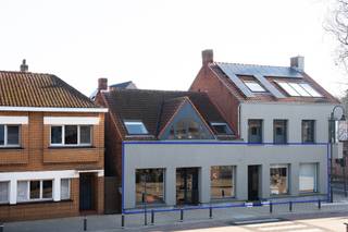 🌟 Topgelegen handelsruimtes in hartje Balen te huur!Op een uitstekende locatie in het centrum van Balen bevinden zich deze twee handelsruimtes die...