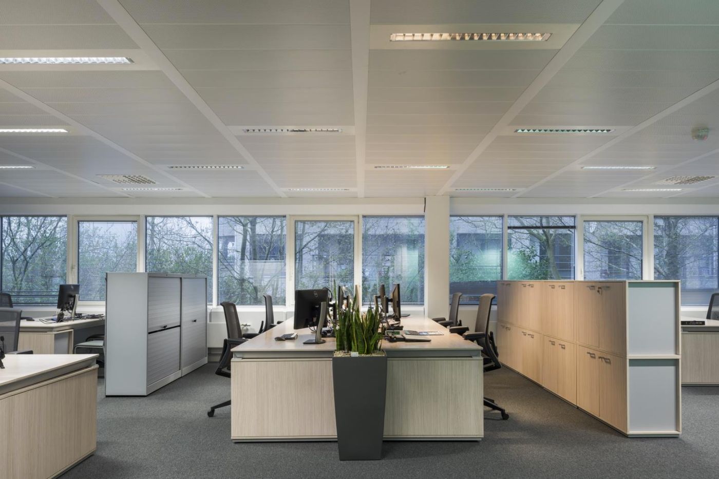 440 m² de bureaux modernes près de R0 - photo 2