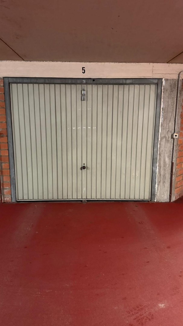 Gesloten garagebox centrum Oostende - foto 4