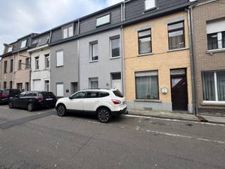 Woning te huur in GeraardsbergenBen je op zoek naar een instapklare woning met veel ruimte? Dan is deze gezinswoning precies wat je zoekt!Deze recent...