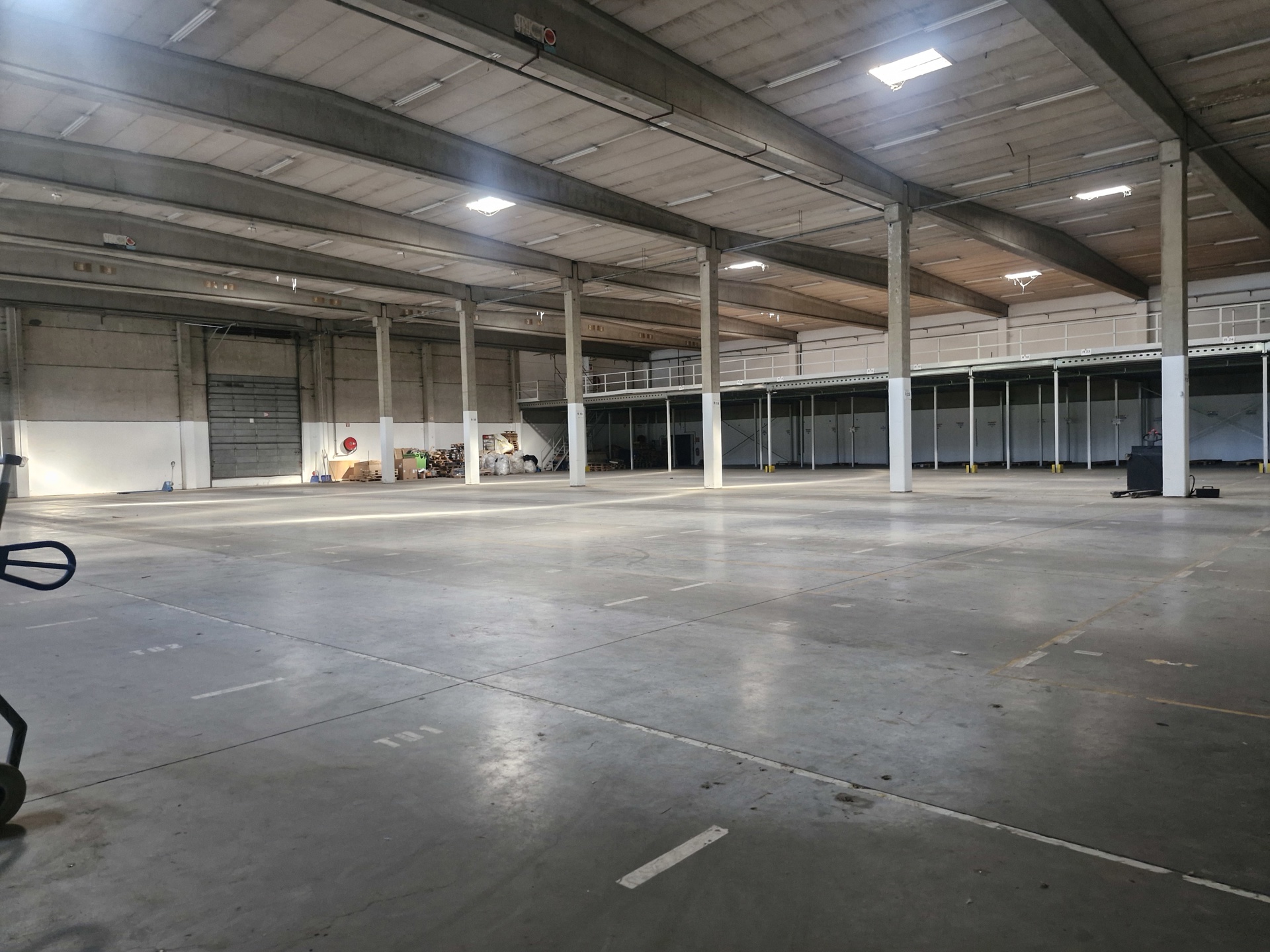 Commercial for rent in Braine-le-Château - photo 5