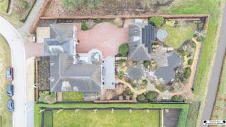 Villa exclusive sur un terrain de près de 2000 m² au centre de LoenhoutAu cœur de  Loenhout, un village connu pour son atmosphère chaleureuse, vous...