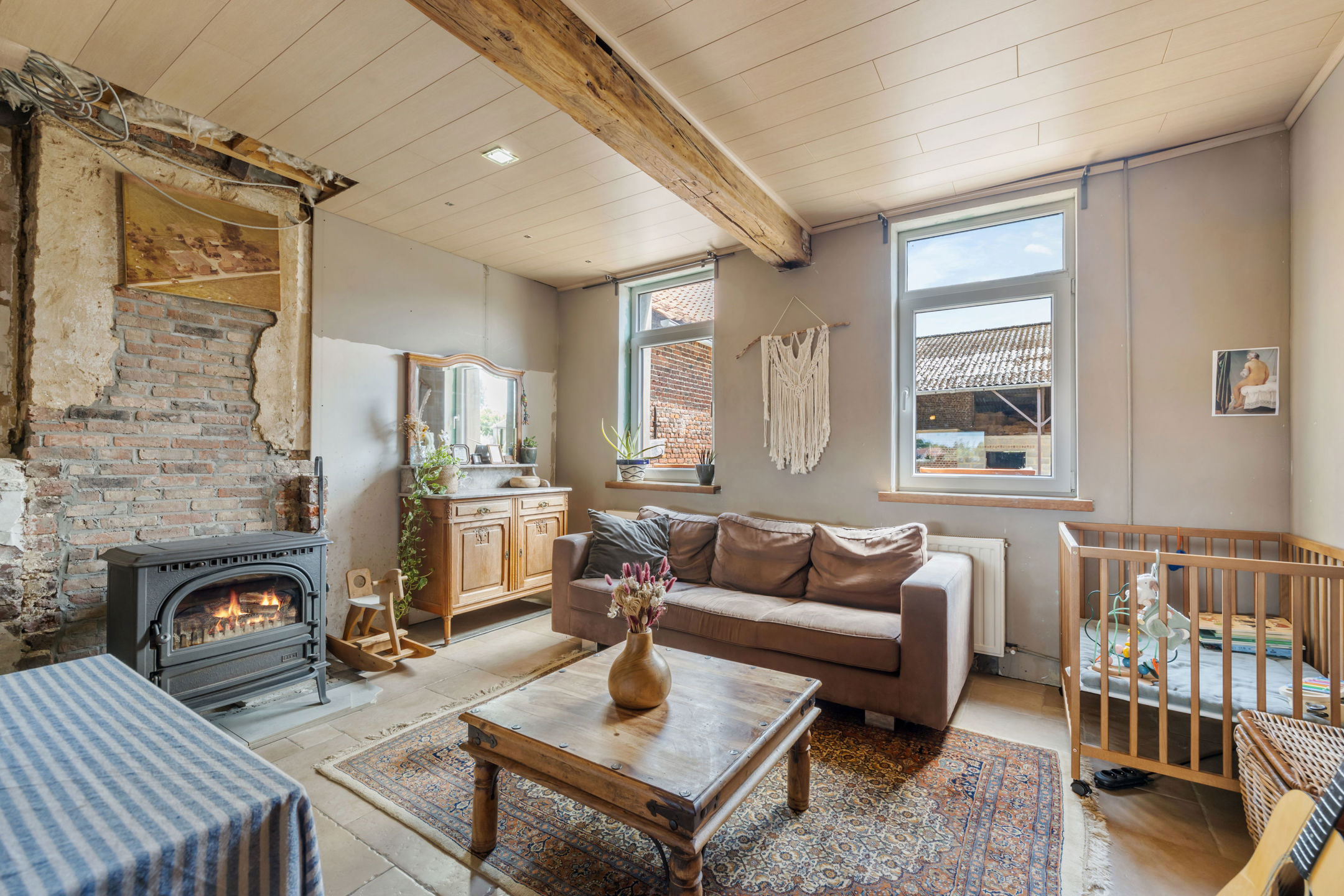 Te renoveren hoeve met schuur, loods en prachtige zichten - foto 4