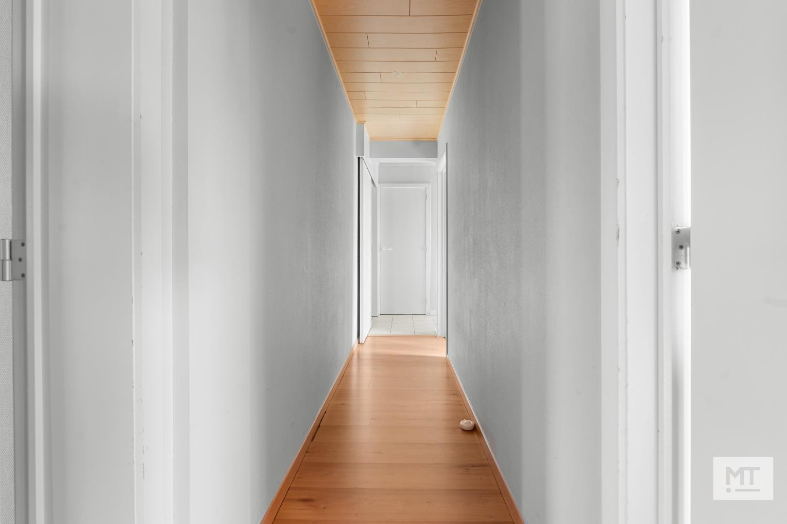 Opbrengsteigendom bestaande uit handelsruimte en 2 appartementen in centrum Beselare - foto 5