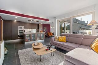 Te koop: ruim duplex appartement in Sint-Stevens-Woluwe, op de stadsrand met vrij zicht en nabij openbaar vervoer.Dit appartement (bouwjaar 2007)...