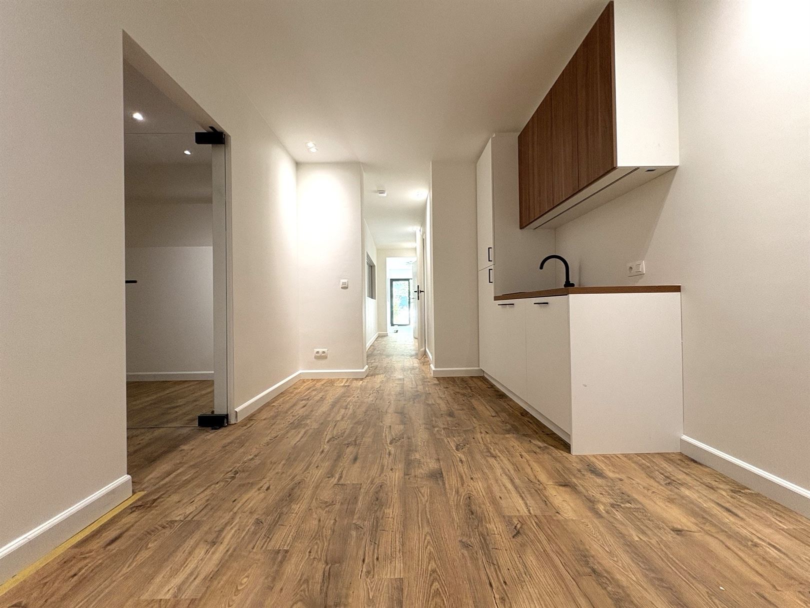 Commercial for rent in Dendermonde - photo 5