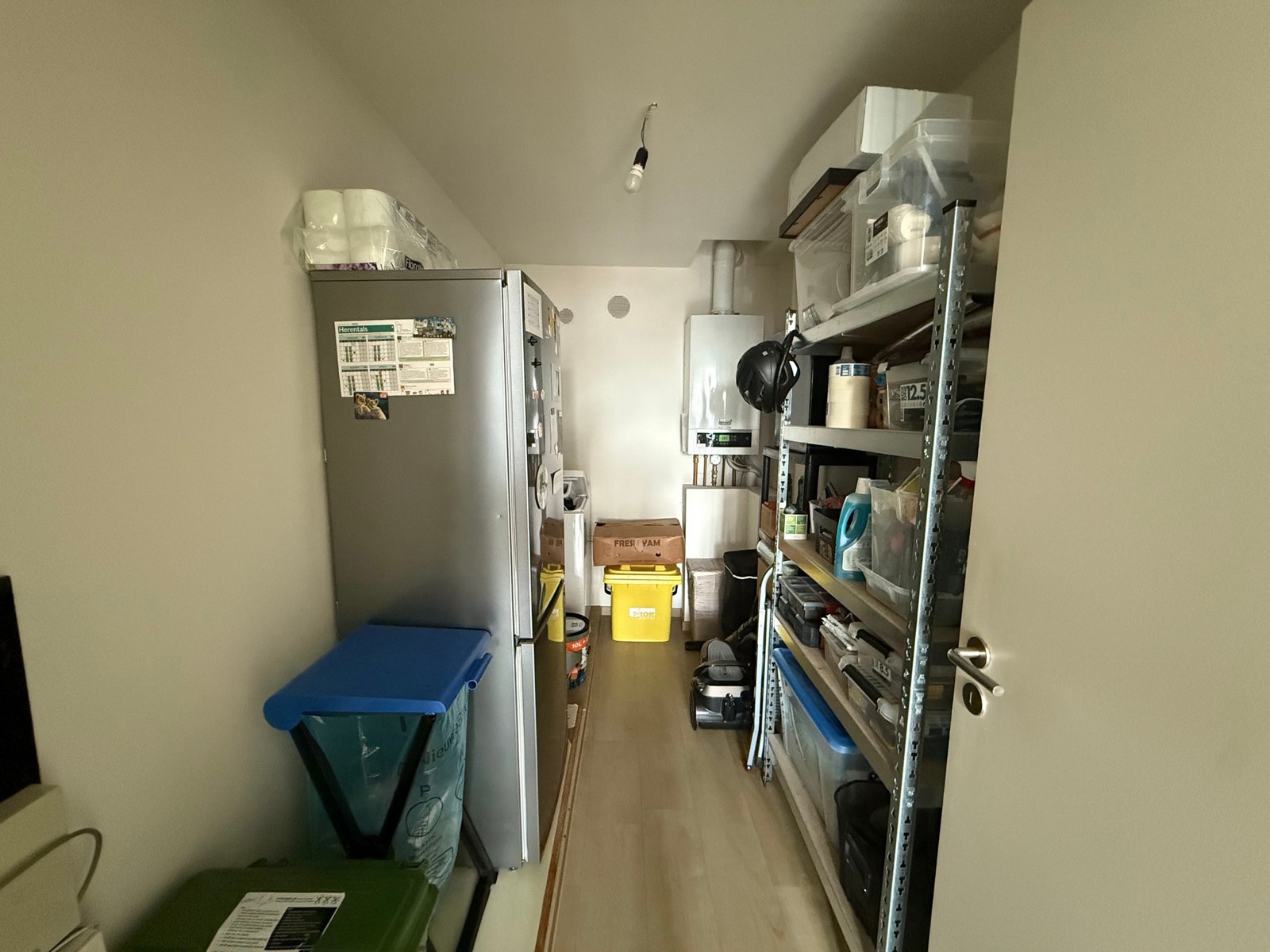 Instapklaar appartement met één slaapkamer gelegen op de derde verdieping. - foto 3