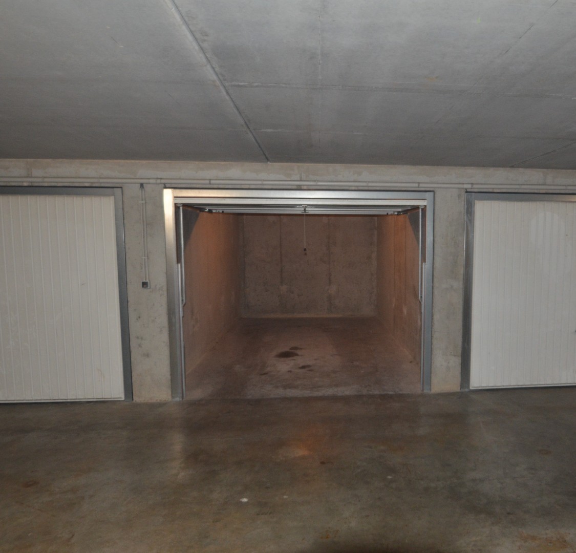 7 garageboxen naast elkaar: ideale investering - photo 4
