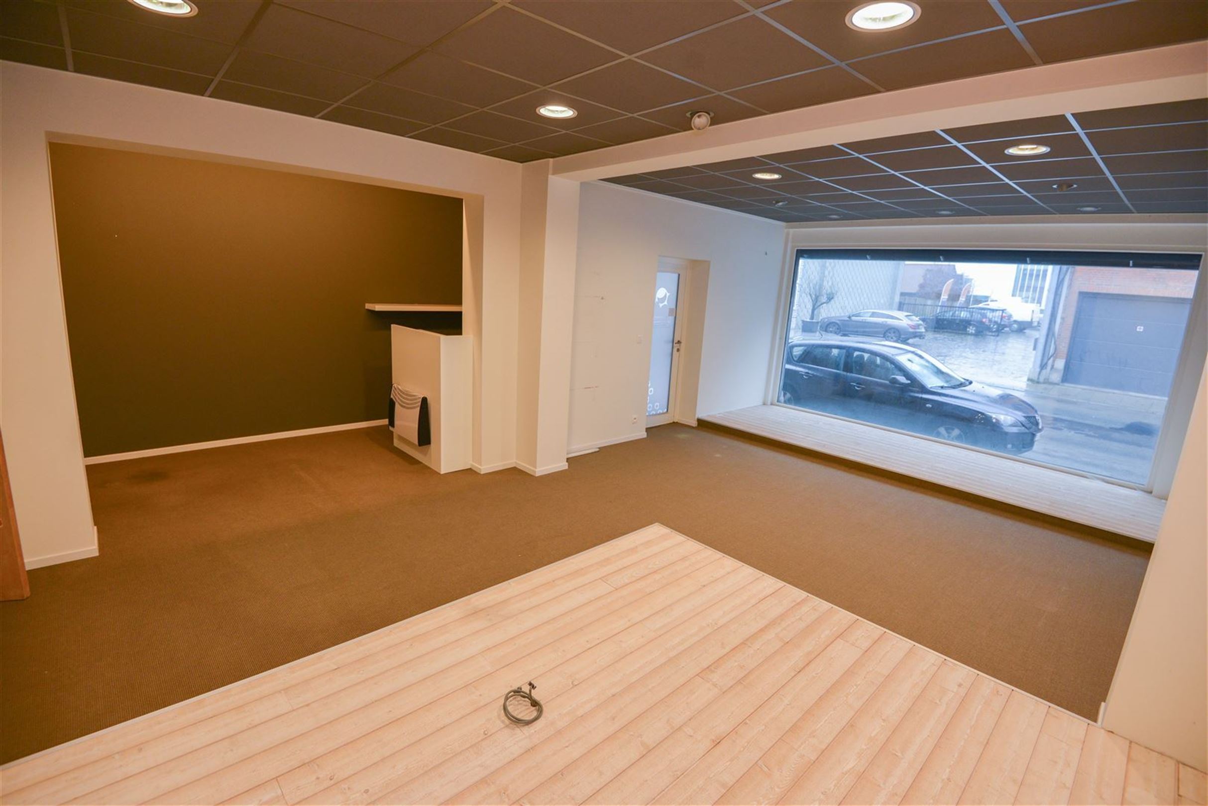 Commercial for rent in Wevelgem - photo 3