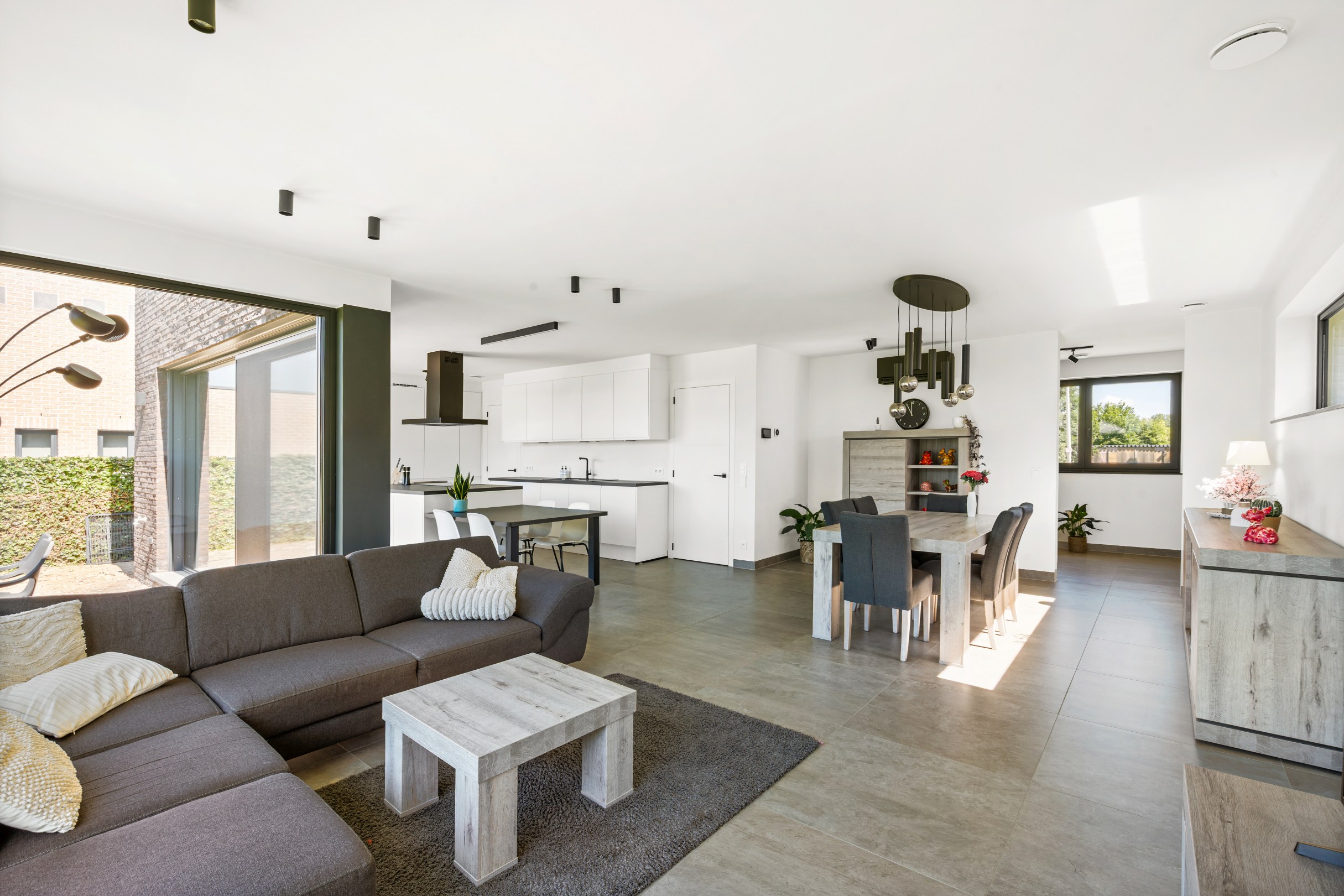 Maison neuve économe en énergie sur 1.034 m² - photo 4