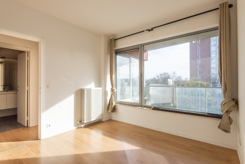 Lichtrijk appartement op de 4eV met LIFT, 2 SLK, terras en ondergrondse autostaanplaats - foto 4