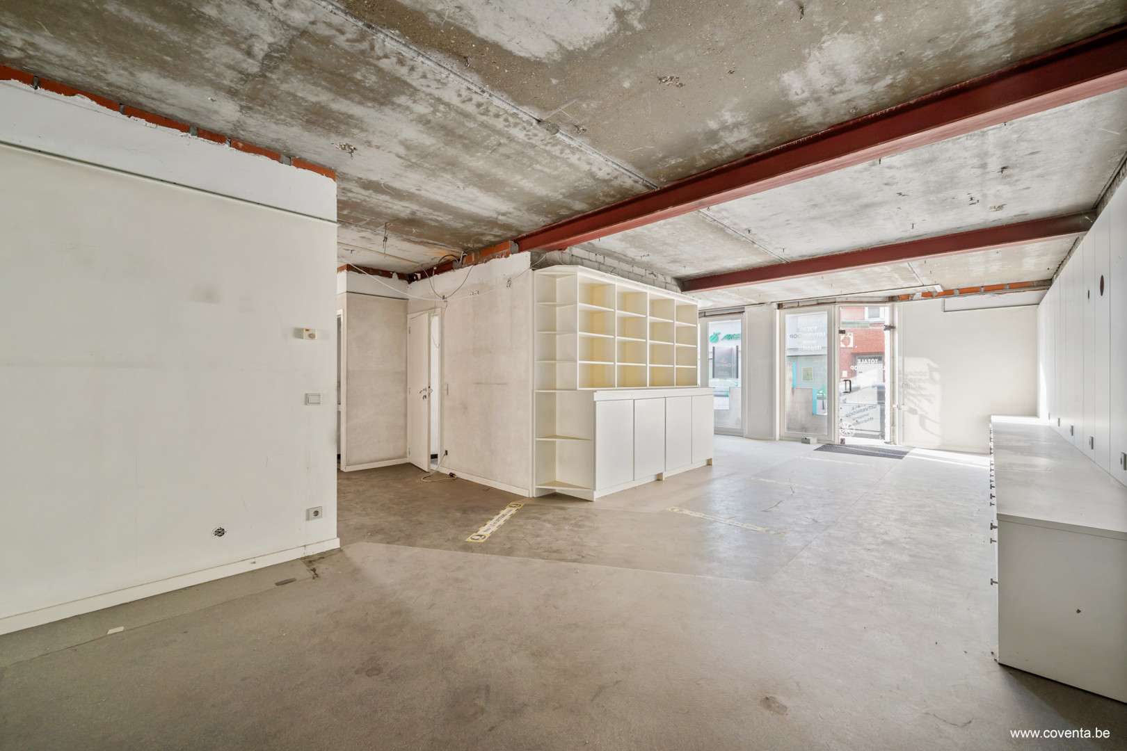 Appartement casco à vendre à Waregem avec entrepôt arrière et parking - photo 4