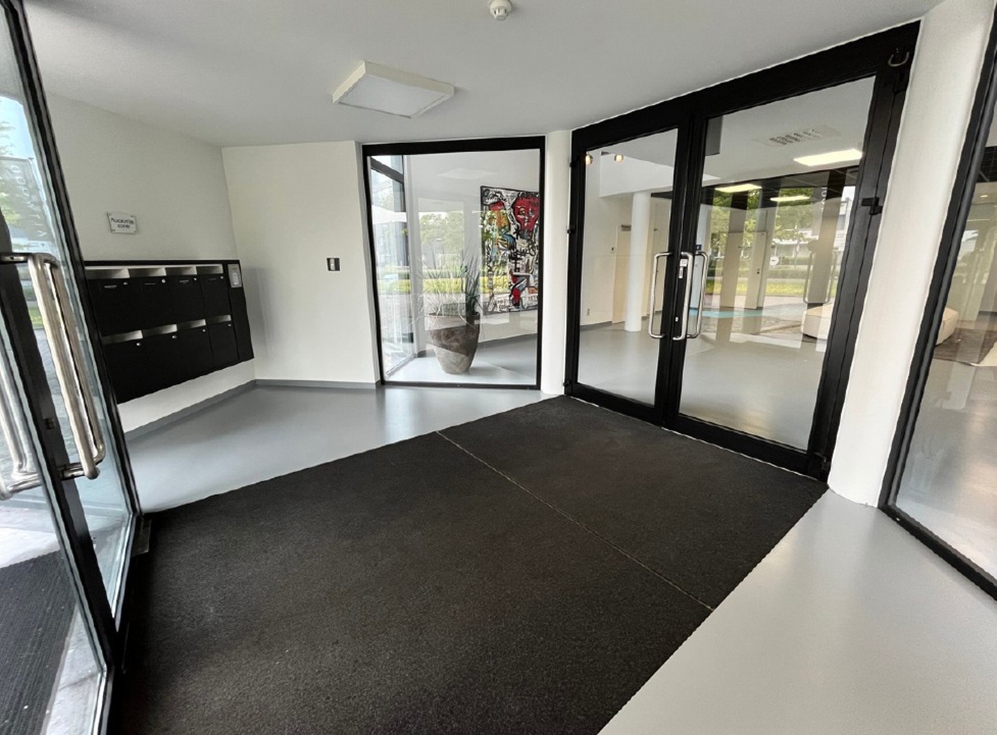 Instapklare kantoorruimte 64m² te huur in Aartselaar  - foto 3