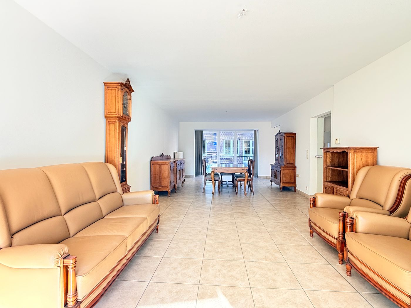 Ruim lichtrijk 2 slaapkamer appartement te centrum Tielt - foto 4