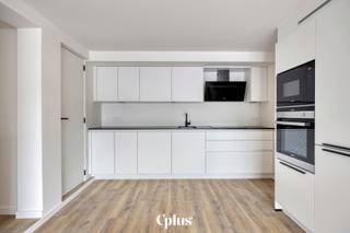 Deze recent gerenoveerde residentie situeert zich in het hart van de Arteveldestad op 5min wandelen van het bruisende stadscentrum.In de directe...
