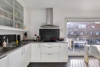 Appartement spacieux et lumineux avec 2 chambres complètes et une terrasse ensoleillée à vendre situé dans un endroit calme à Blankenberge, à vélo...