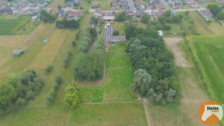 ERPE-MERE - Goed onderhouden woning met magazijn en serresDeze goed onderhouden woning ligt op de rand van Erpe-Mere met Nieuwerkerken maar toch...